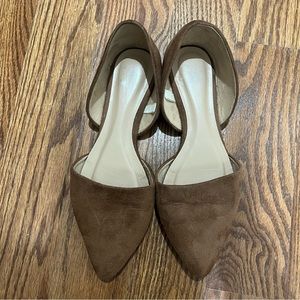 brown flats, gently worn, in great condition!